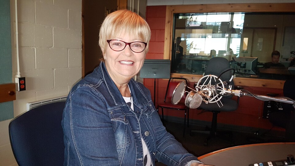 Lorraine Richard, députée du Parti Québécois dans Duplessis, sur la Côte-Nord (en studio à Radio-Canada). 