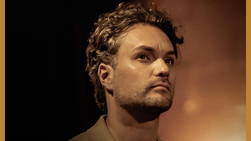 Pochette du premier album du chanteur Martin Théberge.