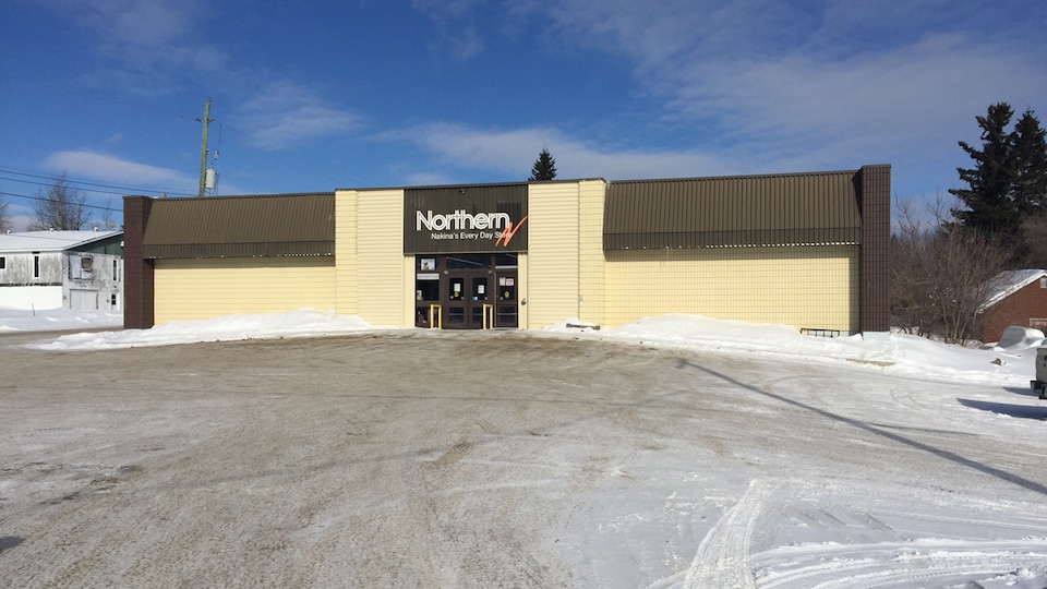 Nakina bientôt 45 minutes de route pour aller faire son épicerie