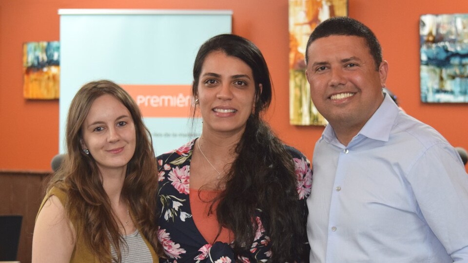 L'agente de migration à Place aux jeunes Mélanie Roy, Sihem Ben Hamed qui travaille chez Nergica et Nata De Melo Cruz, qui travaille chez LM Windpower.
