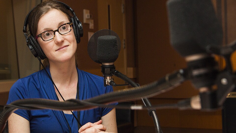 Annie Chaloux au micro de Catherine Perrin