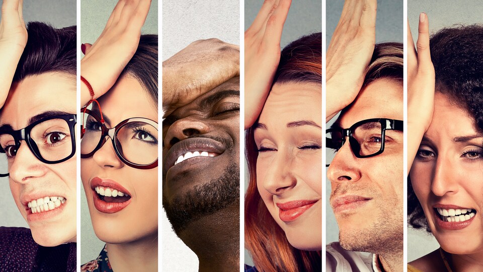 Des visages en gros plan de gens qui réalisent avoir fait une erreur.