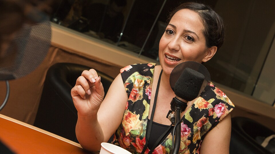 Houda Rihani au micro de Catherine Perrin