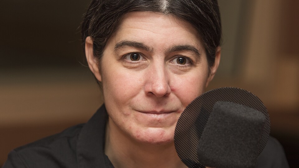Annick Lefebvre au micro de Catherine Perrin.