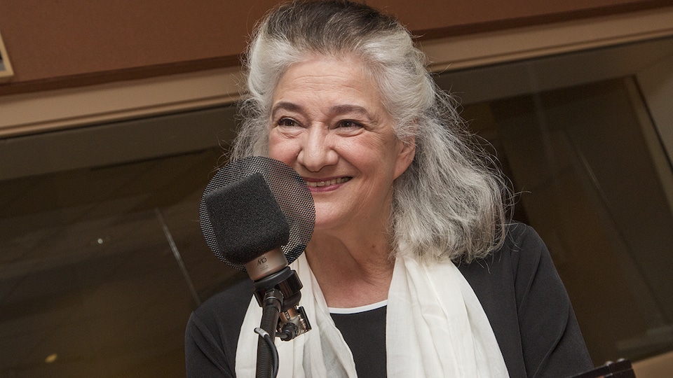 Marie Laberge au micro de Catherine Perrin