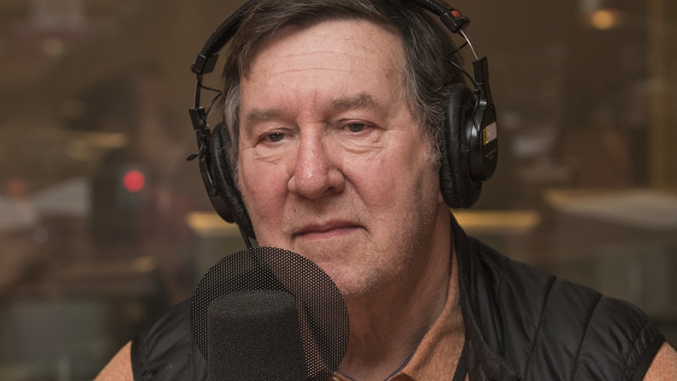Gilles Renaud au micro de Catherine Perrin.