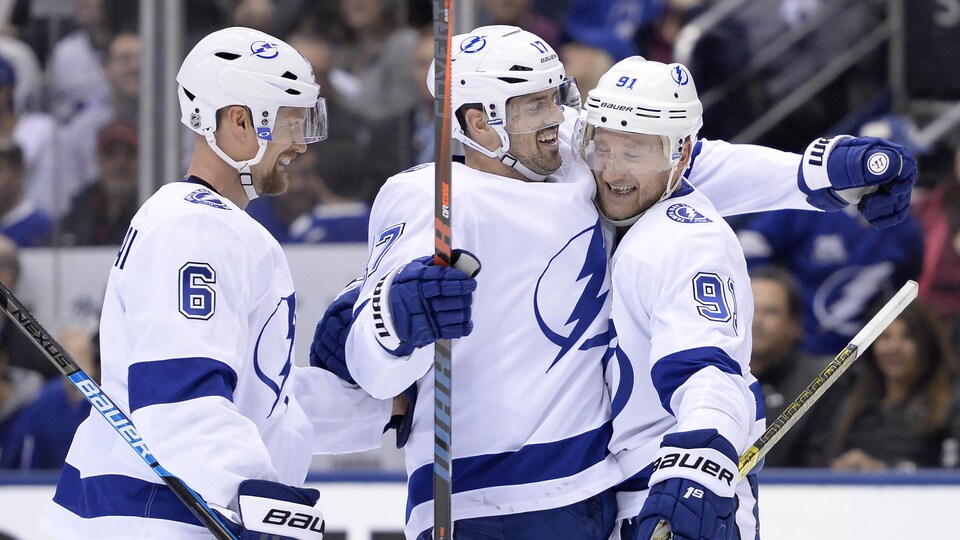 Le Lightning de Tampa Bay au moment d'une victoire contre les Maple Leafs de Toronto, au début avril.
