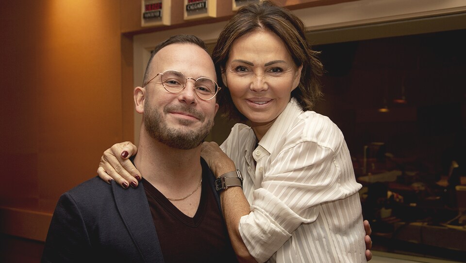 Yannick Nézet-Séguin et Sophie Desmarais au studio 18 de Radio-Canada, à Montréal, le 15 octobre 2018.