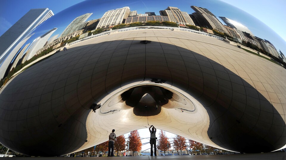 La sculpture baptisée Cloud Gate.