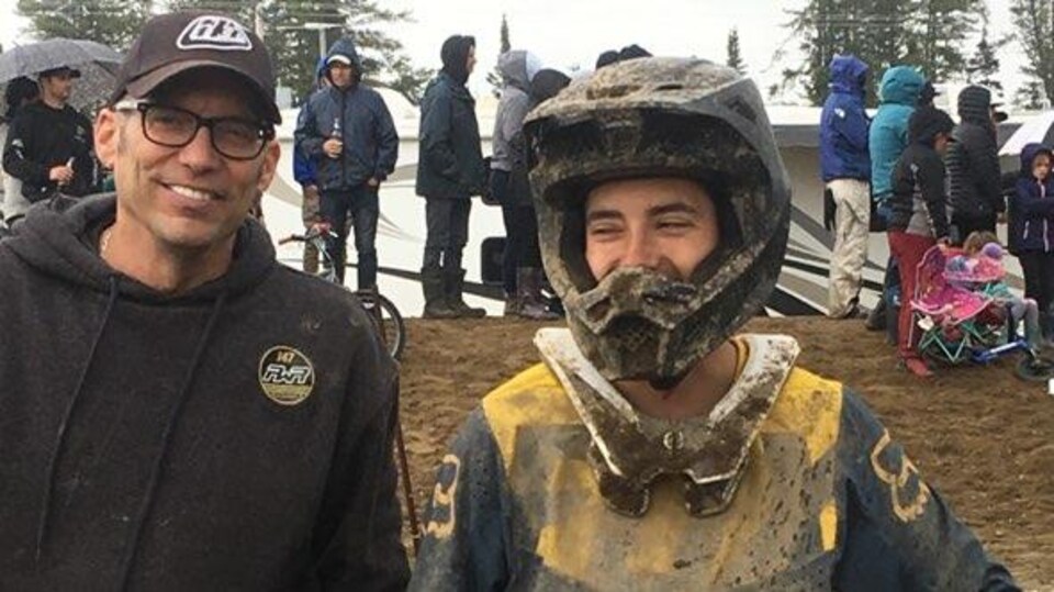 Tommy et Samuel Power ont une passion commune: la motocross.
