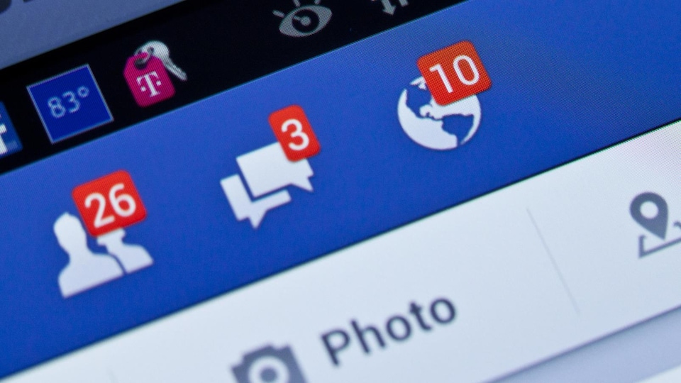 Des notifications apparaissent sur la page Facebook d'un utilisateur.