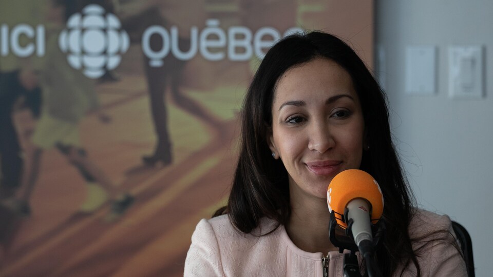 Marwah Rizqy, députée de Saint-Laurent et porte-parole du Parti libéral du Québec en matière d'éducation et d'enseignement supérieur, en studio.