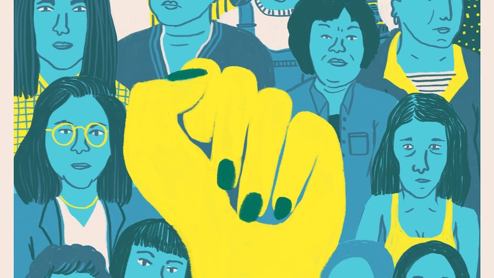 Un poing fermé comme symbole de solidarité avec les femmes autochtones.