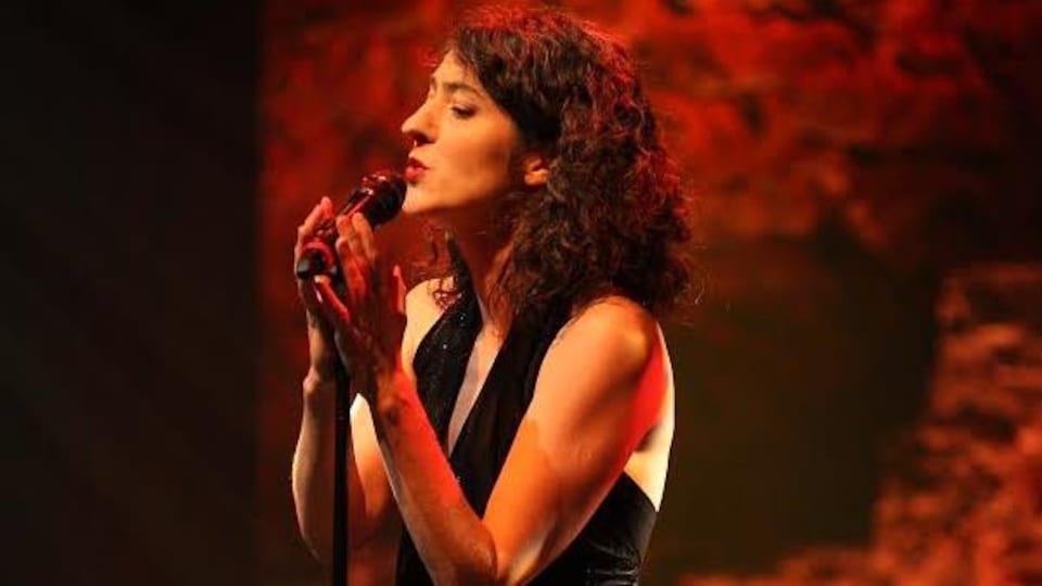 L'autrice-compositrice-interprète Paule-Andrée Cassidy.