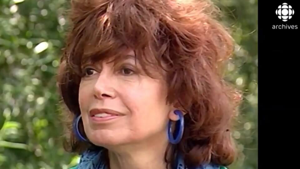 Pauline Julien en entrevue dans les années 1990.