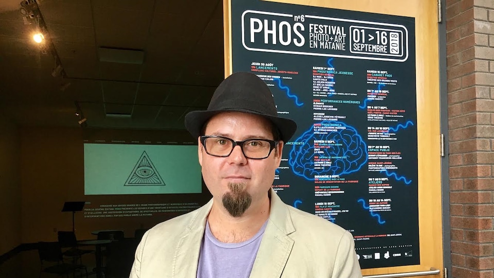 John Blouin, commissaire de l'évènement PHOS