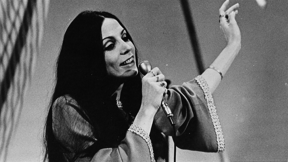 Renée Claude de passage à l'émission « Zoom » en 1969