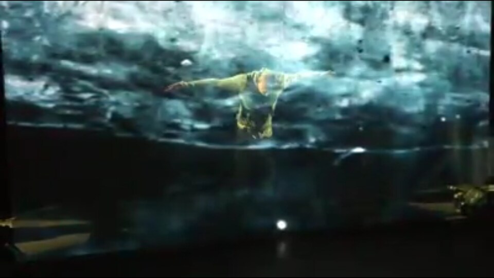 Extrait de la performance Fracture - Pont de Glace - du Théâtre des Grands Vents