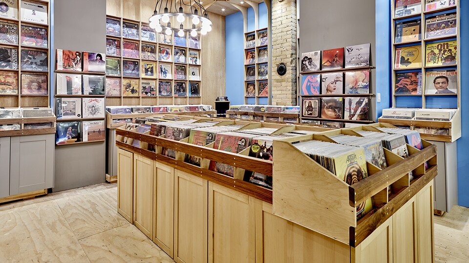 Une image d'un magasin de disques.