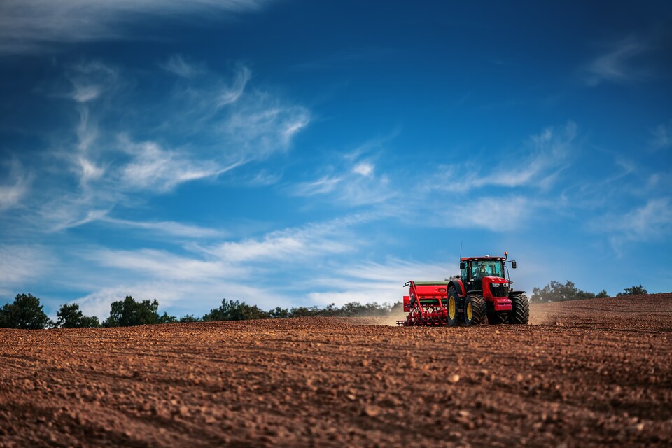 La vente de terres agricoles à l’Î.P.É. jugée préoccupante  Radio