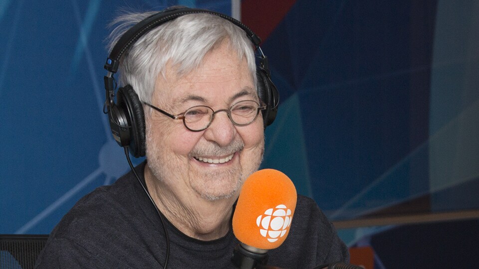 Michel Tremblay au studio 17 de la Maison de Radio-Canada, le 5 novembre 2017