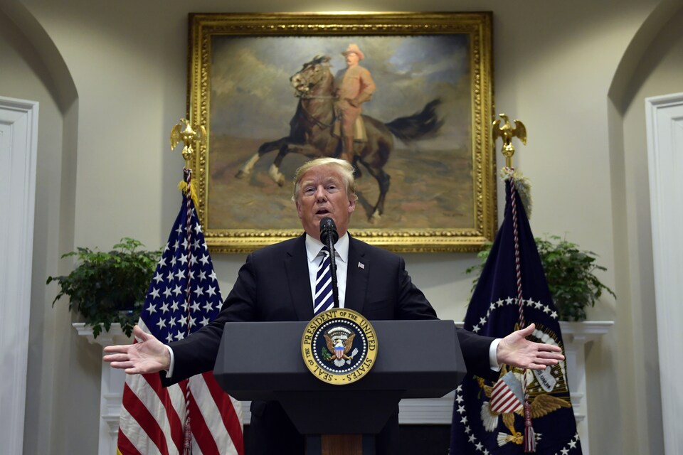 Donald Trump accuse les démocrates d'être responsables de la caravane de migrants d'Amérique centrale faisant actuellement route vers la frontière située entre le Mexique et les États-Unis.