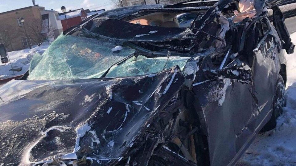 La voiture impliquée dans l'accident.