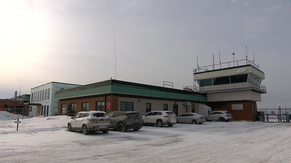 L'aéroport de Mont-Joli en hiver.