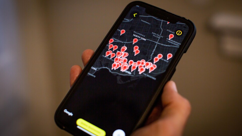 Une carte localisant des commerces sur l'application mobile BLM.