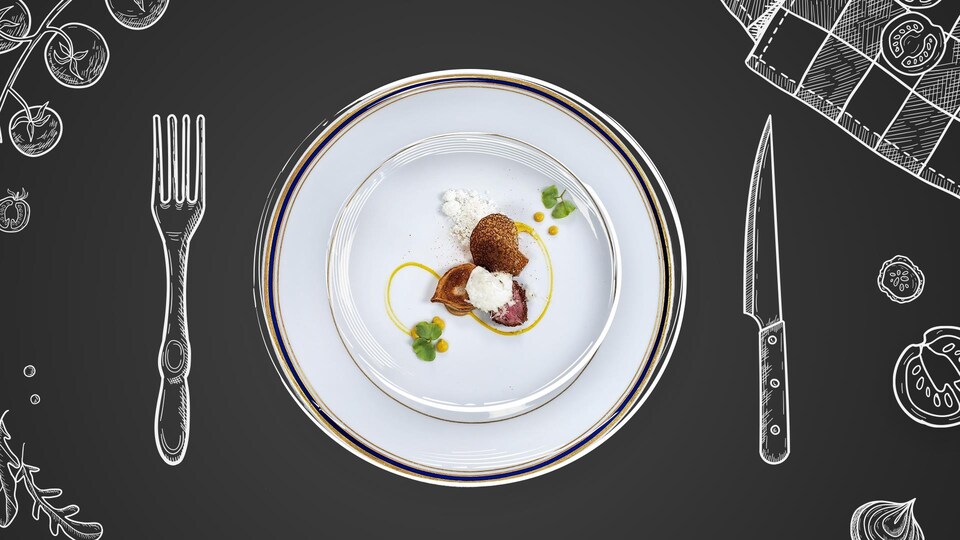 Un plat d’agneau accompagné de patates et de rutabaga grillé, d’un pâté aux épices écossaises et d’un pierogi préparé par Ian Carswell, le propriétaire du Black Tartan Kitchen à Carleton Place.