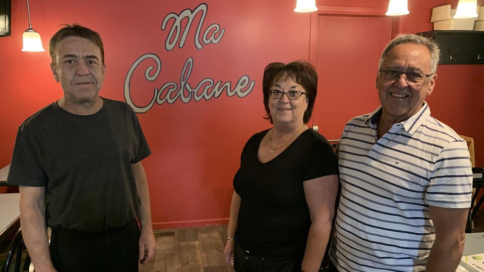 La famille Parenteau est propriétaire du restaurant Ma cabane, à Saint-François-du-Lac, depuis 1974.