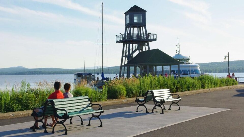 Le quai MacPherson, à Magog