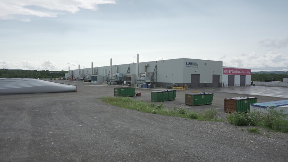 L'usine de LM Wind Power à Gaspé.