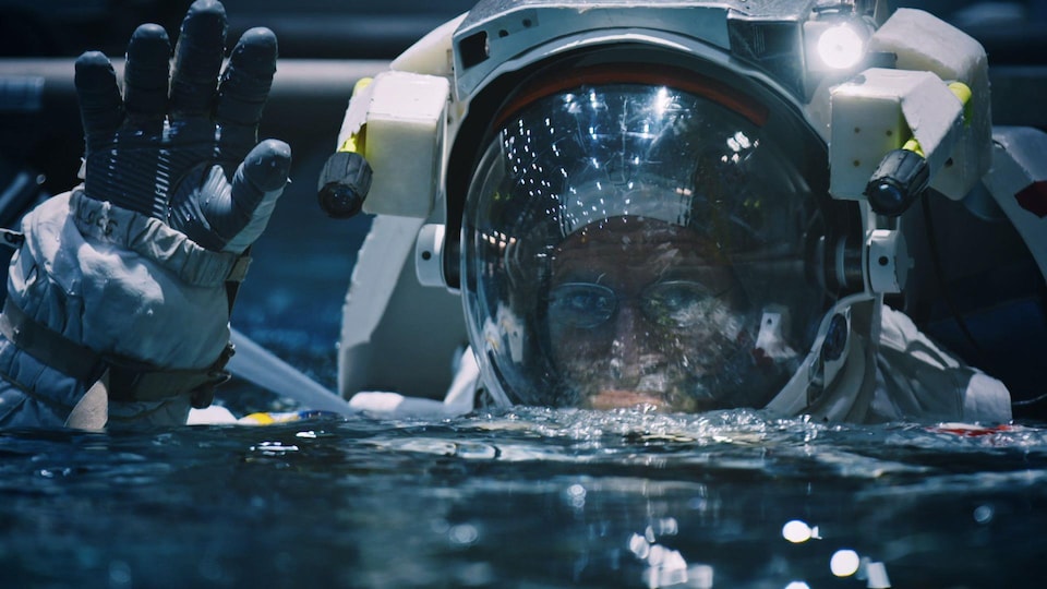 David Saint-Jacques pendant son entraînement d'astronaute.