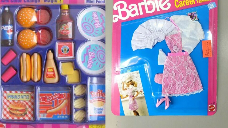 Des accessoires de cuisine de Barbie. 