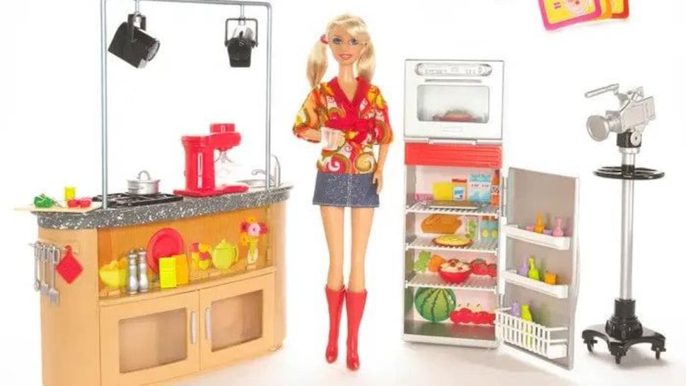 Barbie cuisine. 
