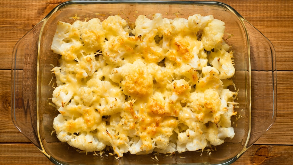 Un plat de chou-fleur gratiné.