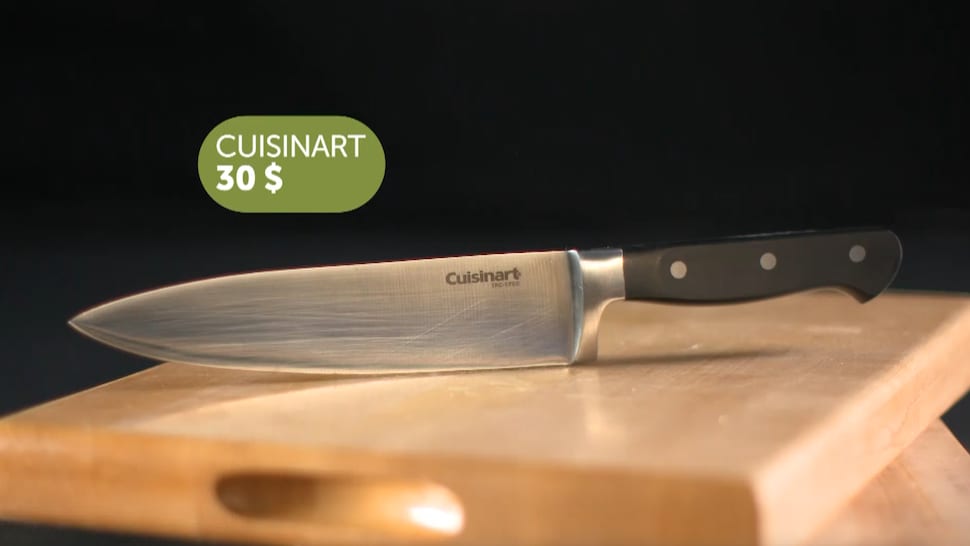 Un couteau de la marque Cuisinart.