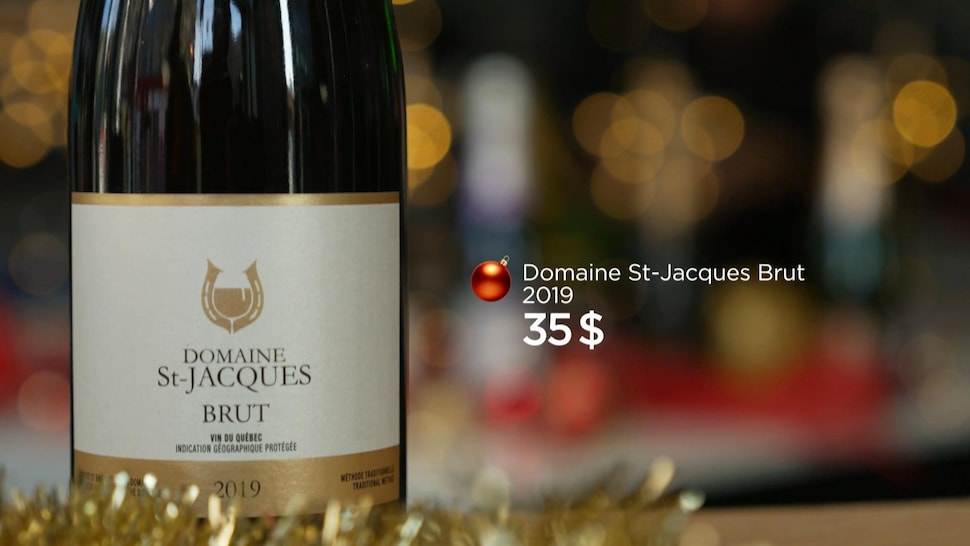 Une bouteille du Domaine St-Jacques Brut 2019.