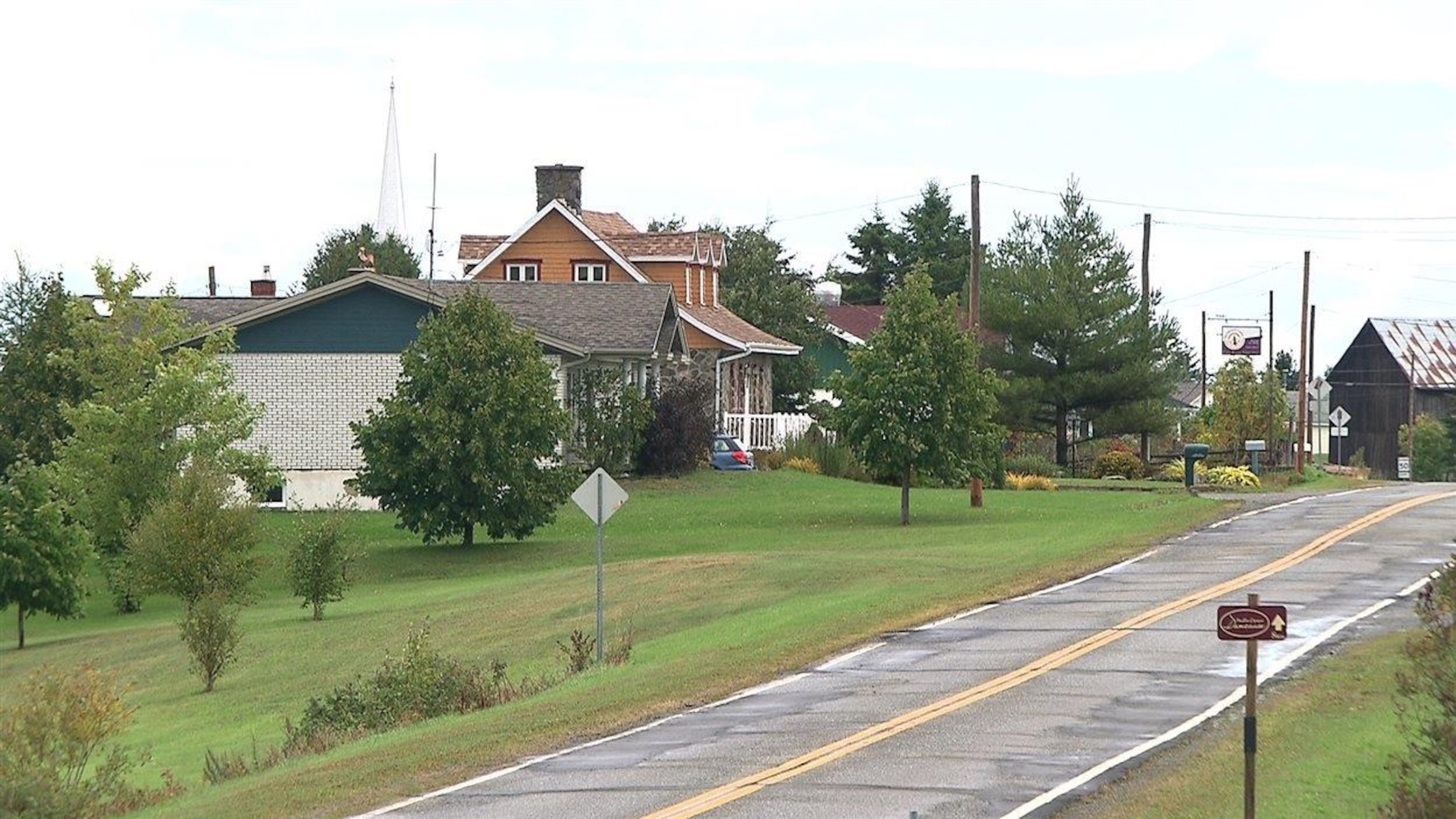 SaintPauldelaCroix offre des terrains gratuitement