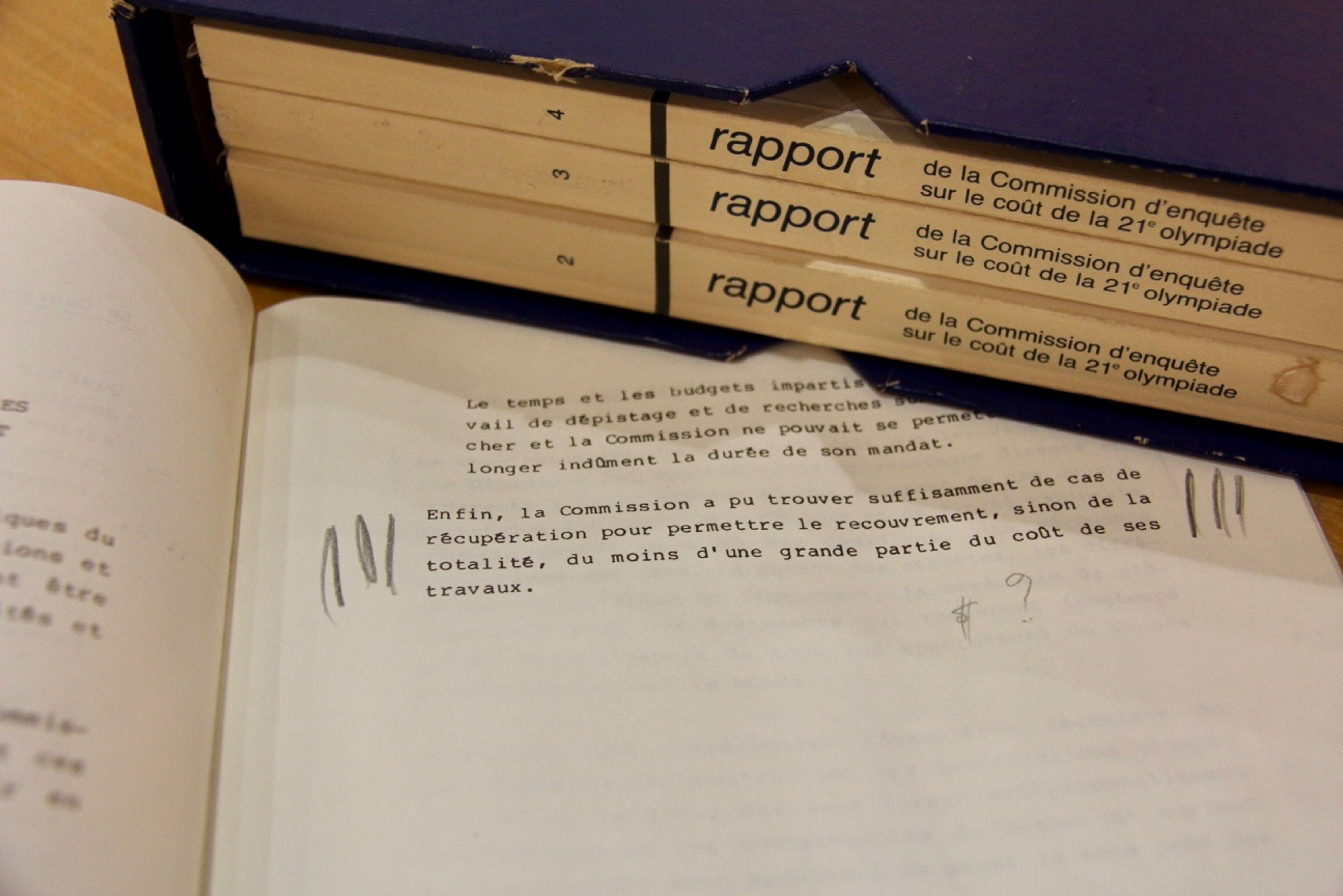 La copie personnelle de Jean Drapeau du rapport de la commission Malouf, mise sur pied après l’explosion des coûts des Olympiques de Montréal de 1976. 