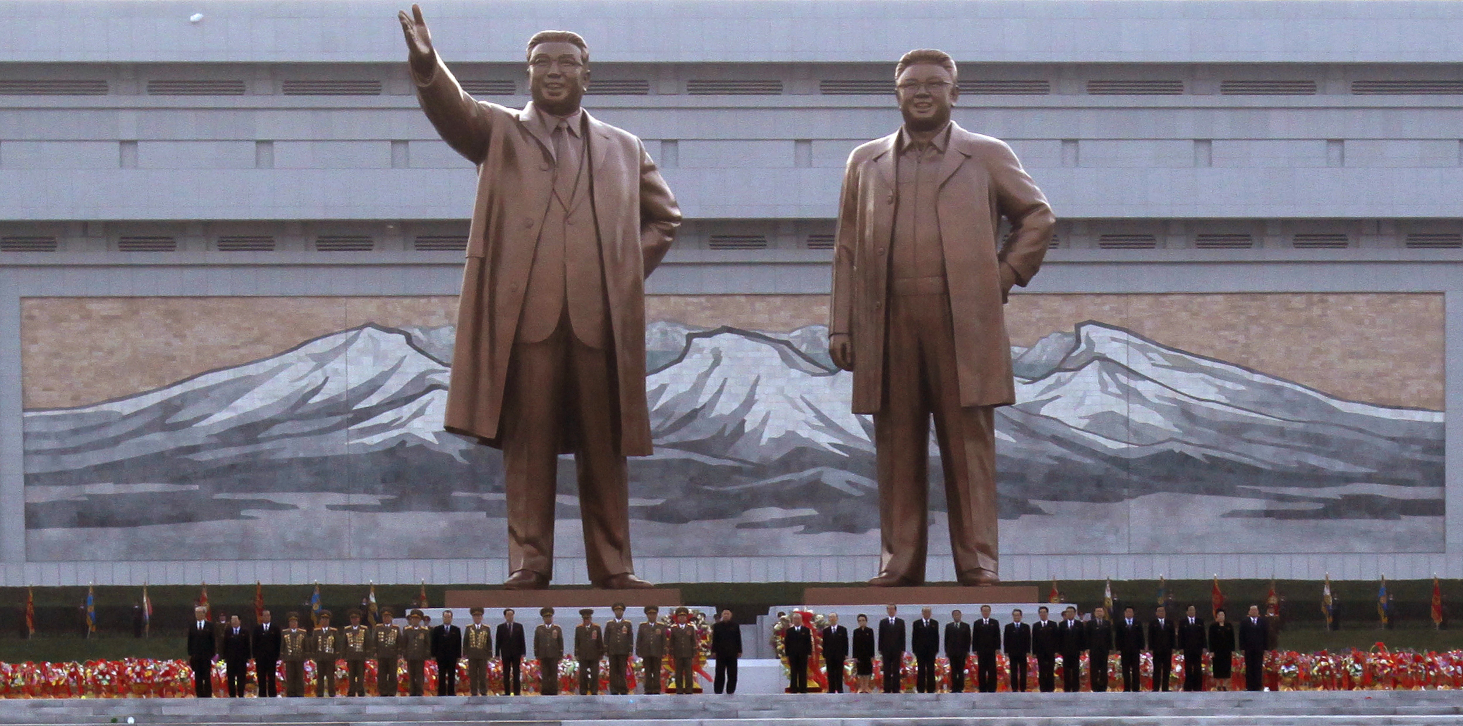 Statues géantes des anciens dirigeants de Corée du Nord, à Pyongyang