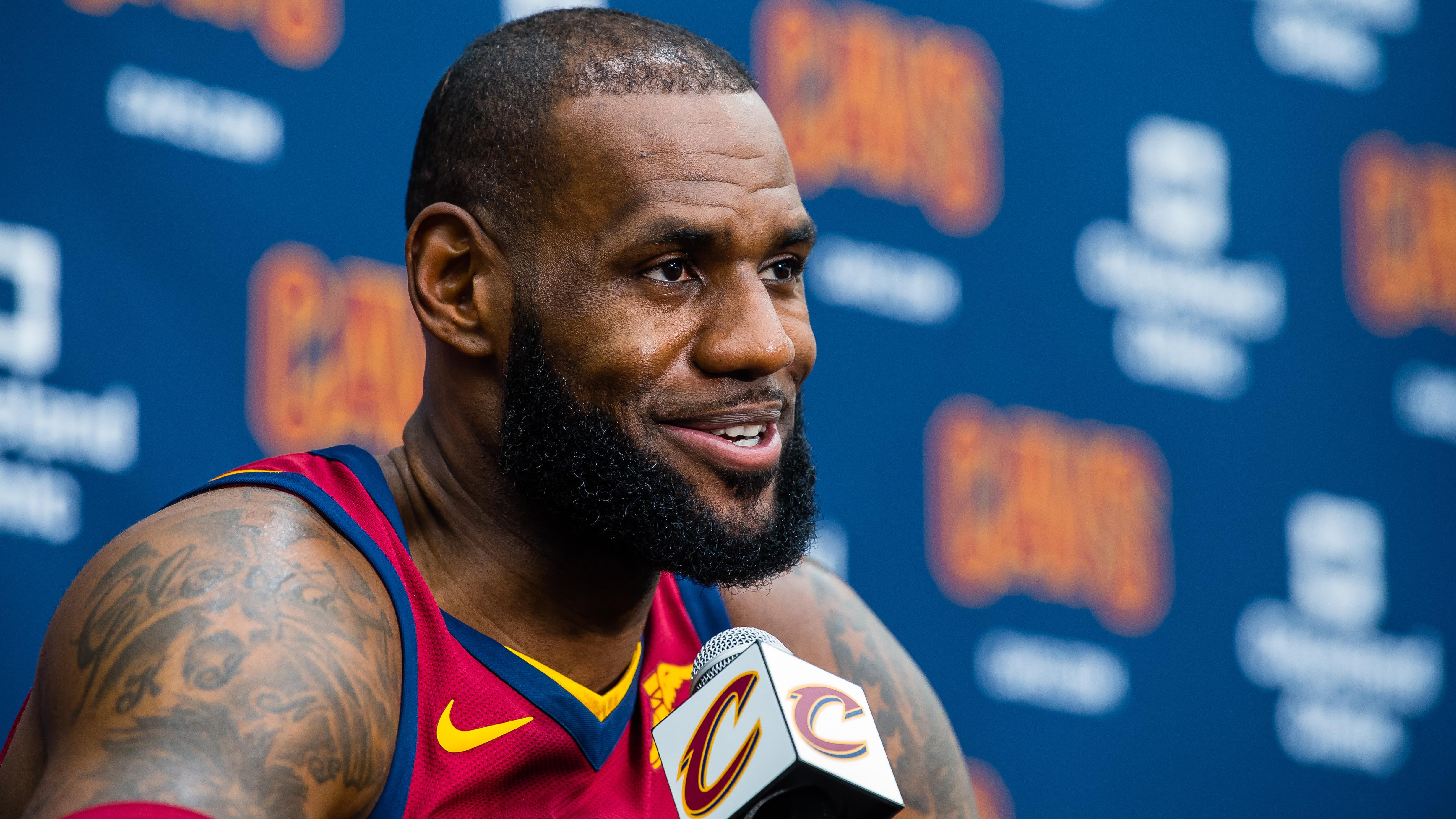 LeBron James S’attend à Des Gestes De Protestation Dans La NBA | Radio ...