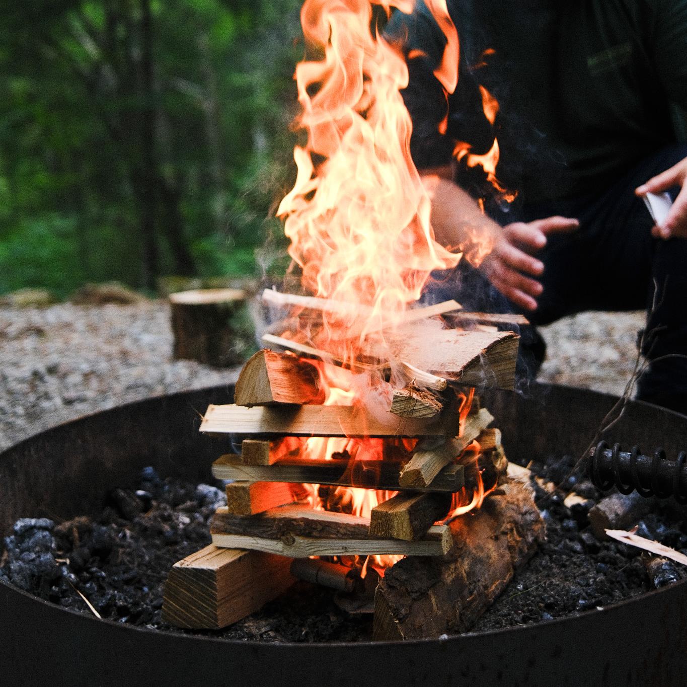 Les astuces pour cuisiner avec un réchaud ou un feu de camp