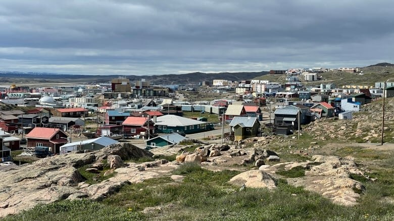 Entrevue avec André Beaupré : Vivre à Iqaluit
Entrevue avec André Beaupré : Vivre à Iqaluit