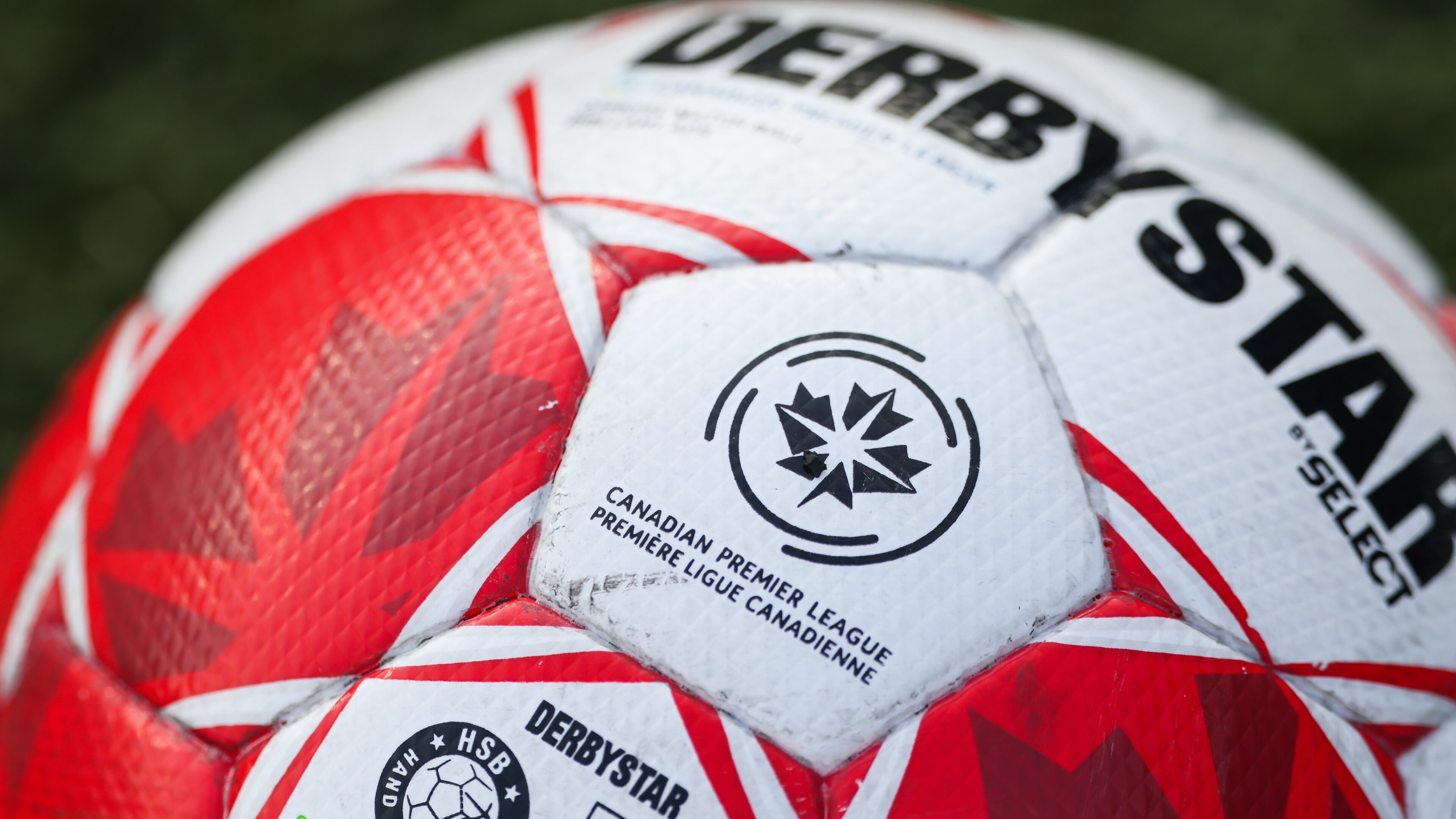 La « loi Wenger » vient révolutionner le soccer au Canada