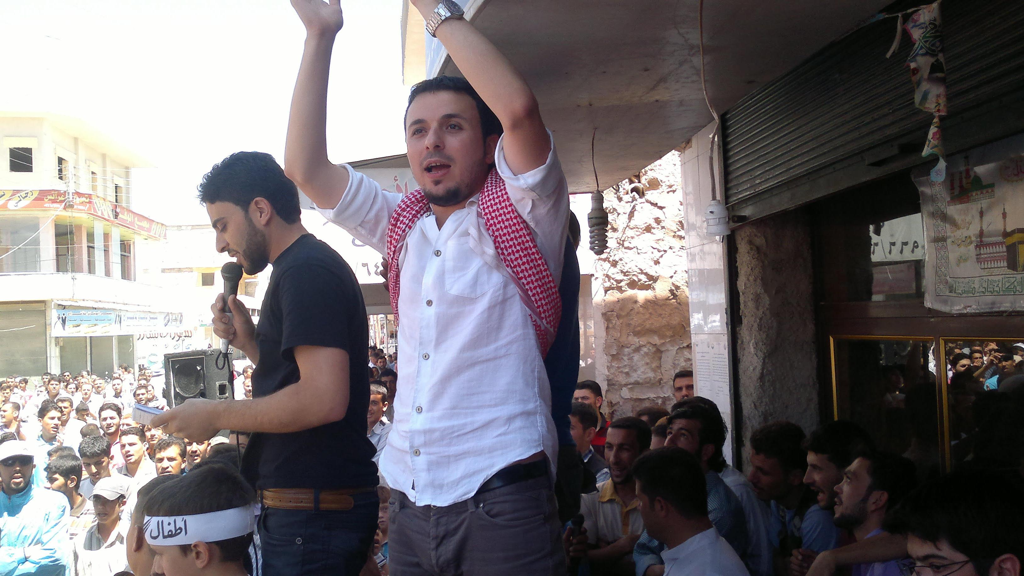 Abdelmajeed Barakat lors d’une manifestation contre le régime syrien