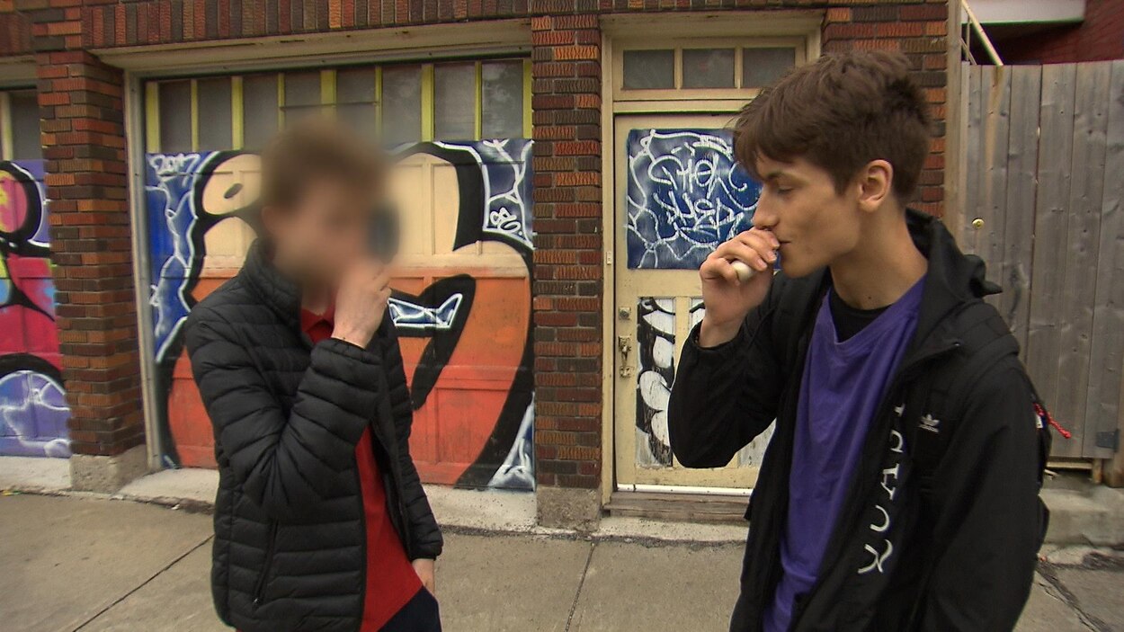 Limiter la vente des saveurs pour freiner le vapotage chez les jeunes