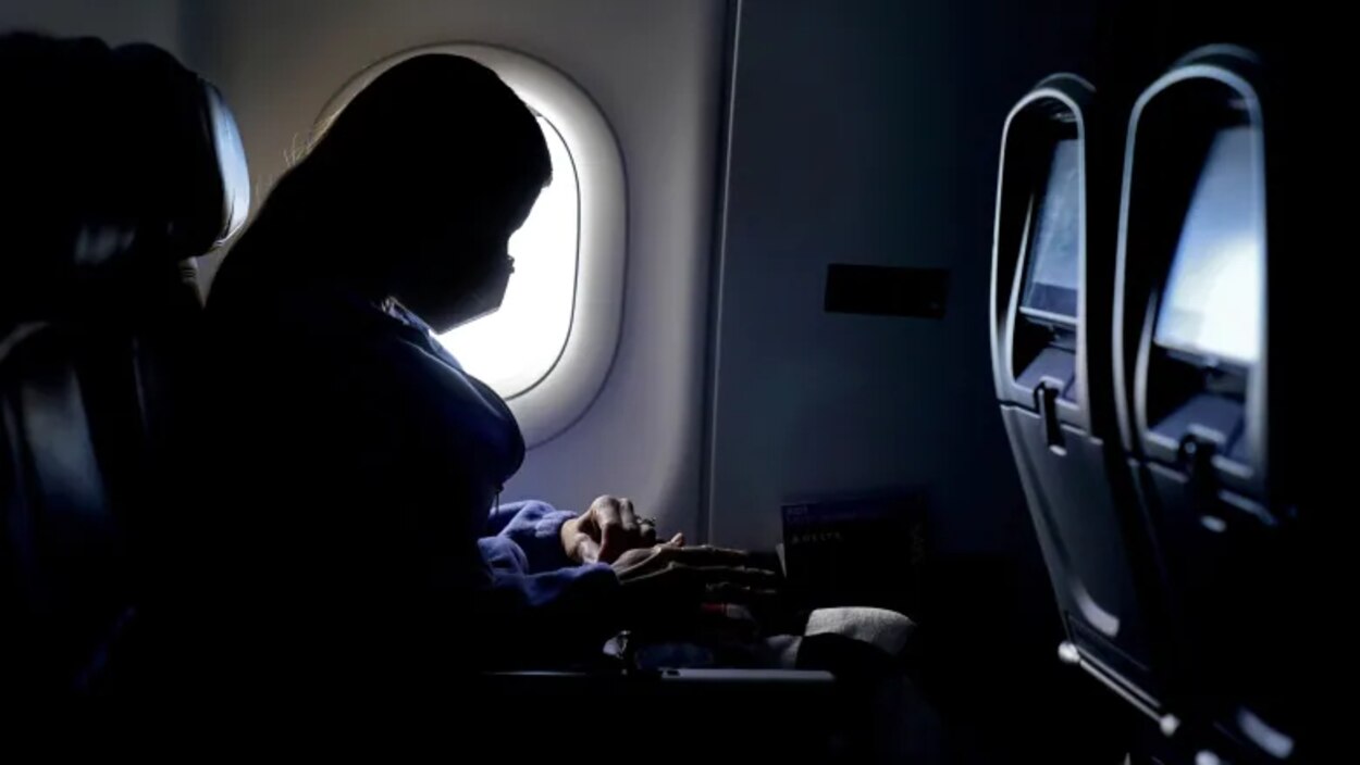 Why some unvaccinated Canadian travellers are still able to board a plane RadioCanada.ca