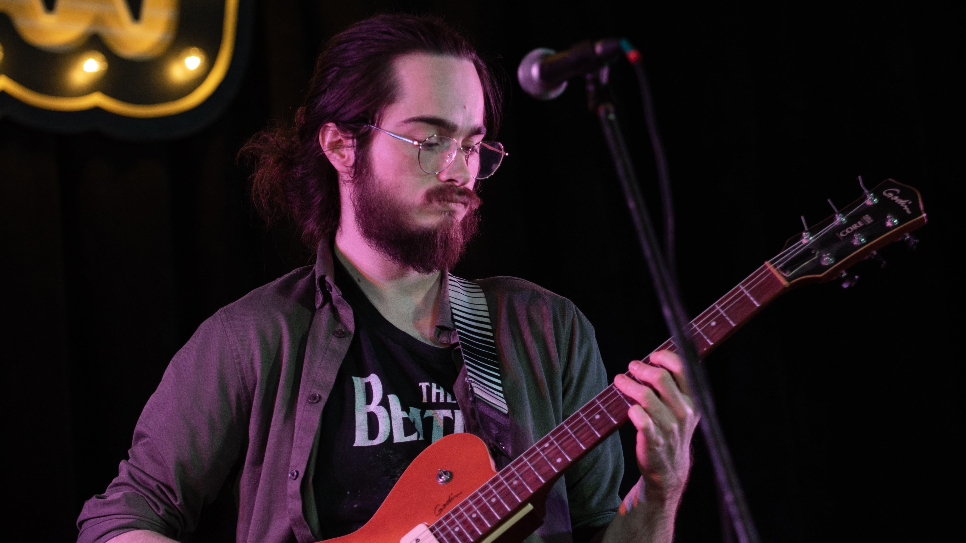 Gabriel Côté lance son mini-album À nuit égale